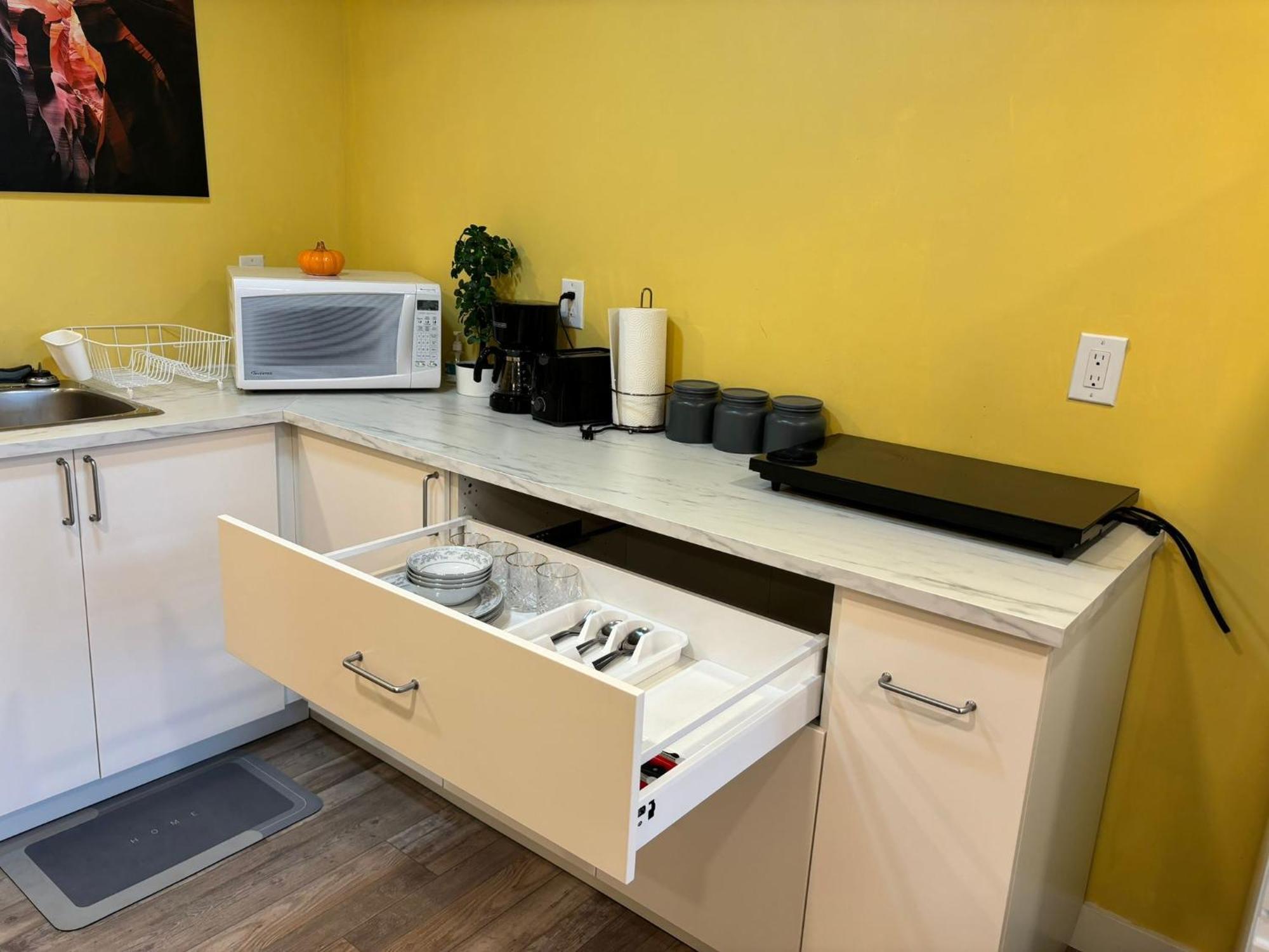 Home Away From Home Winnipeg Eksteriør bilde